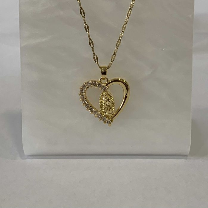 Colar em aço inoxidável com pendente de Virgem Maria