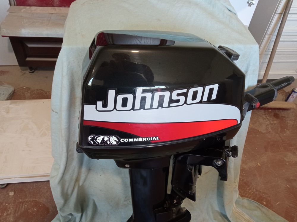 Наклейки на лодочный мотор колпак Джонсон Johnson 6 8