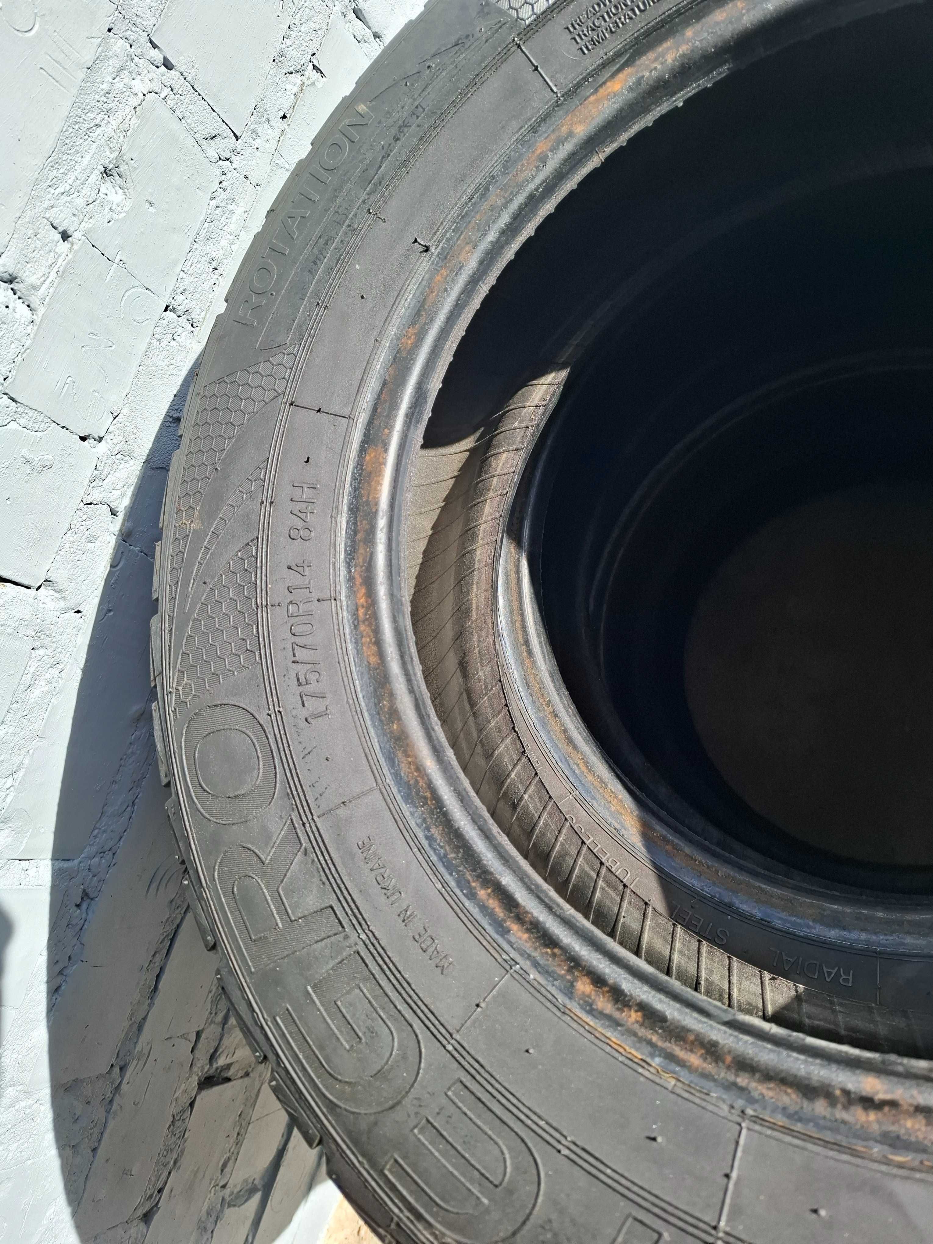 Продам комплект шин Rosava Integro 175/70 R14, б.у.