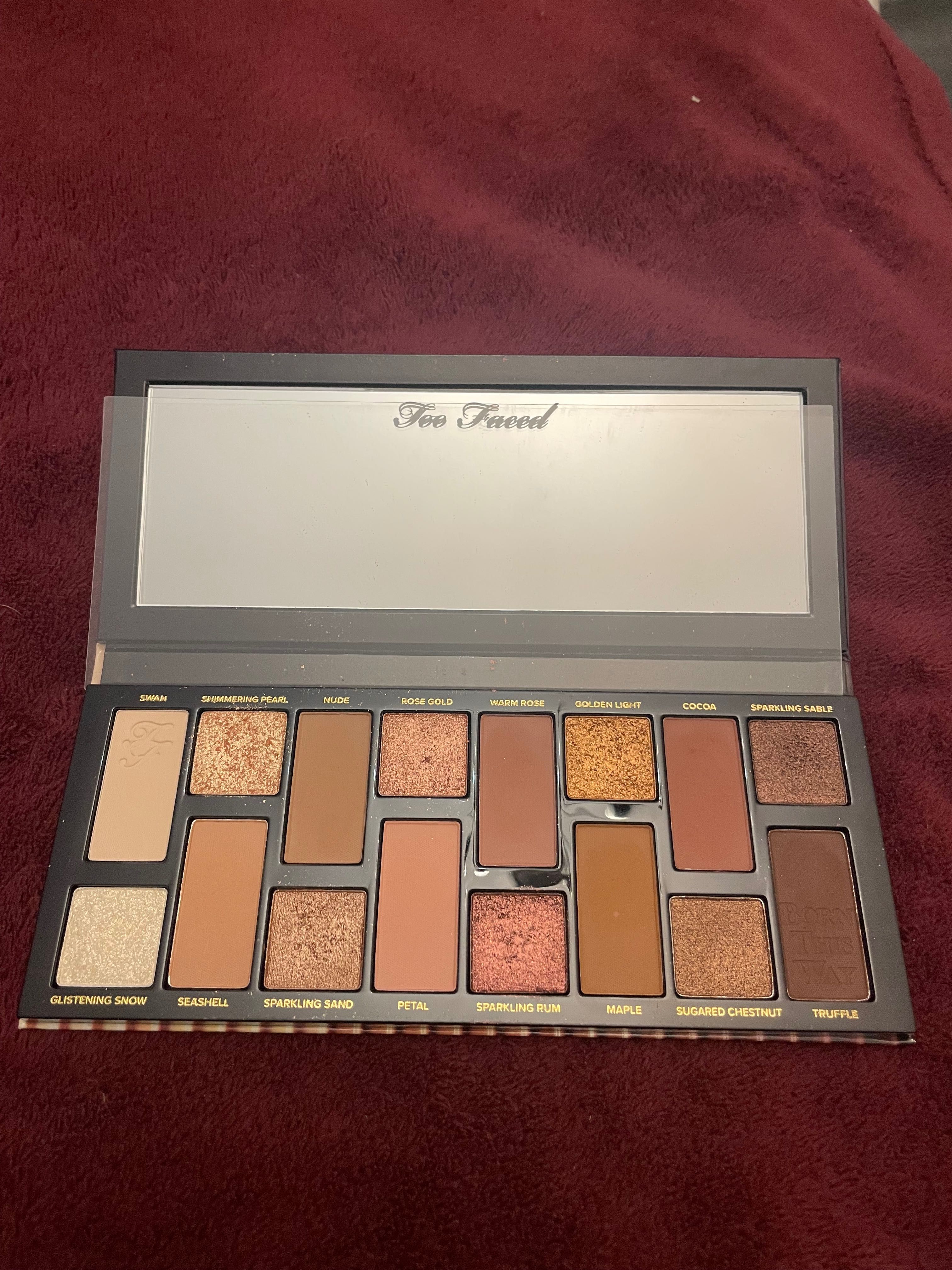 Paleta cieni Too Faced Born This Way Natural Nude