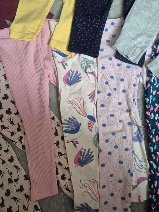 Zestaw dla dziewczynki, 104, 8 sztuk, piżama Tchibo, legginsy.