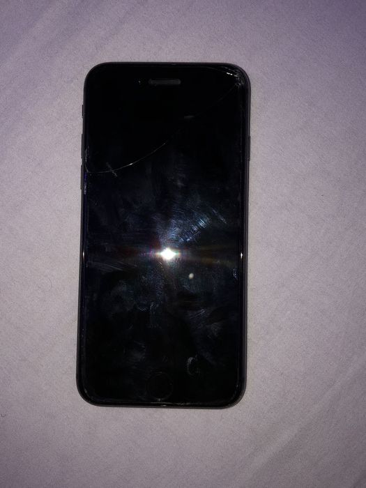 iPhone 8 + shockproof case, 64 GB, used64343215661698123