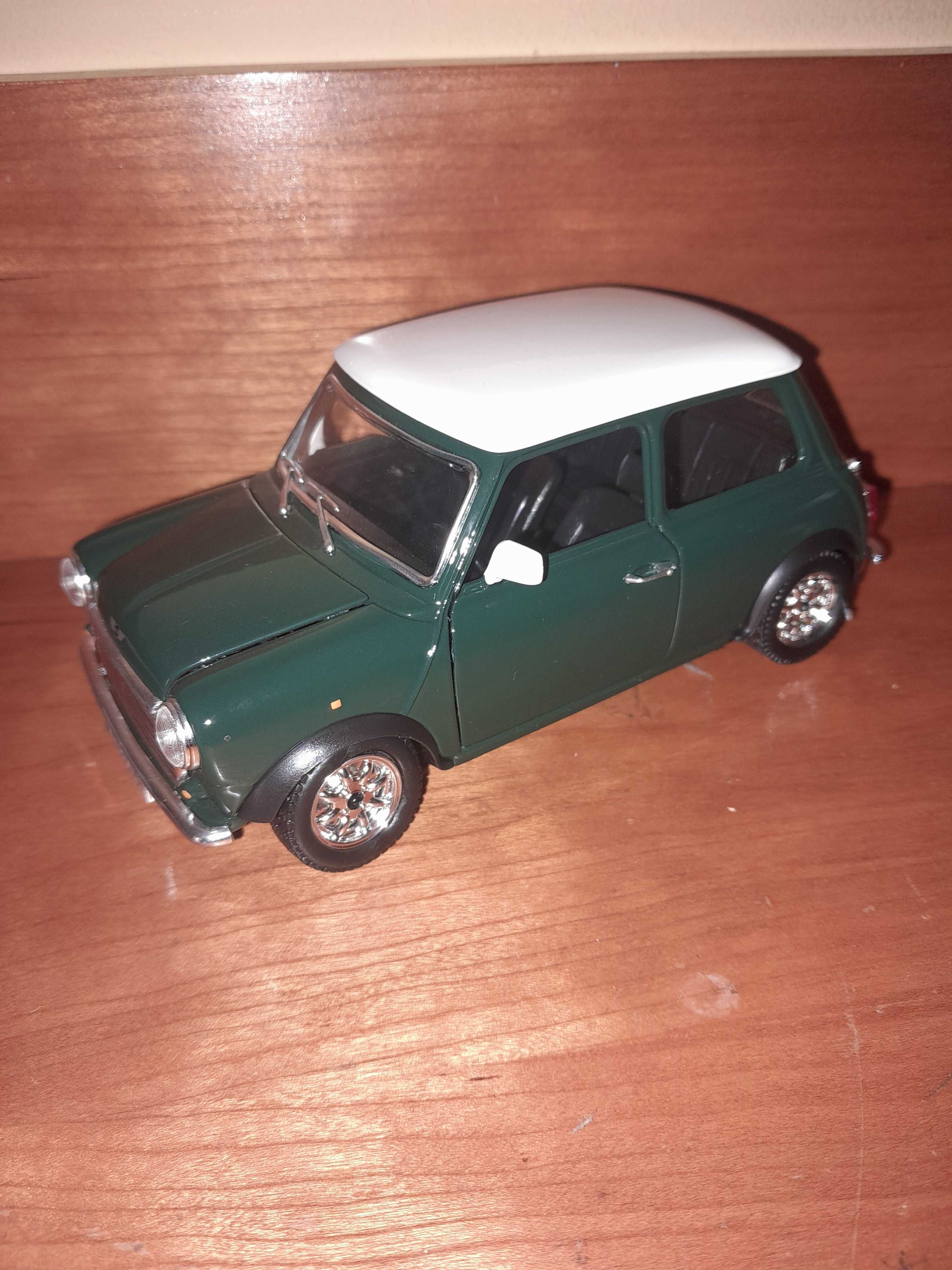 Mini Cooper escala 1.24