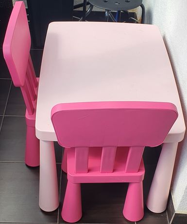 Rezerwacja   IKEA MAMMUT zestaw dziecięcy stolik dwa krzesła