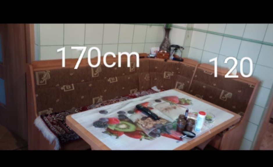 Do sprzedania narożnik kuchenny używany i 2 taborety