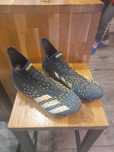 Korki wkręty Adidas Predator , roz.40