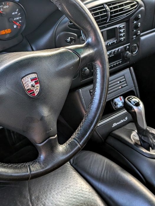 Porsche Boxter 2.7 preto