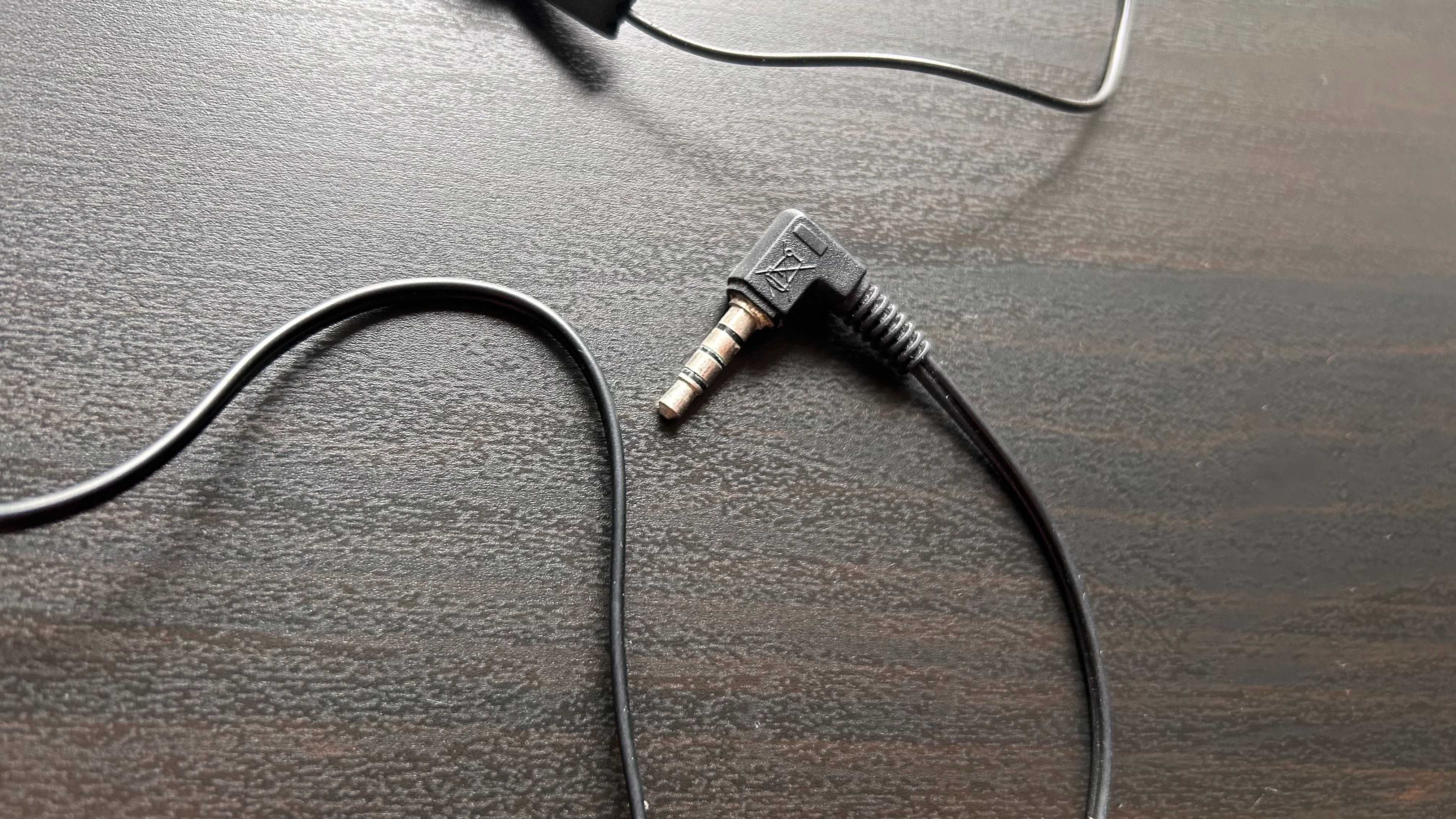 Słuchawki douszne do telefonu mp3 czarne z mikrofonem jack 3,5