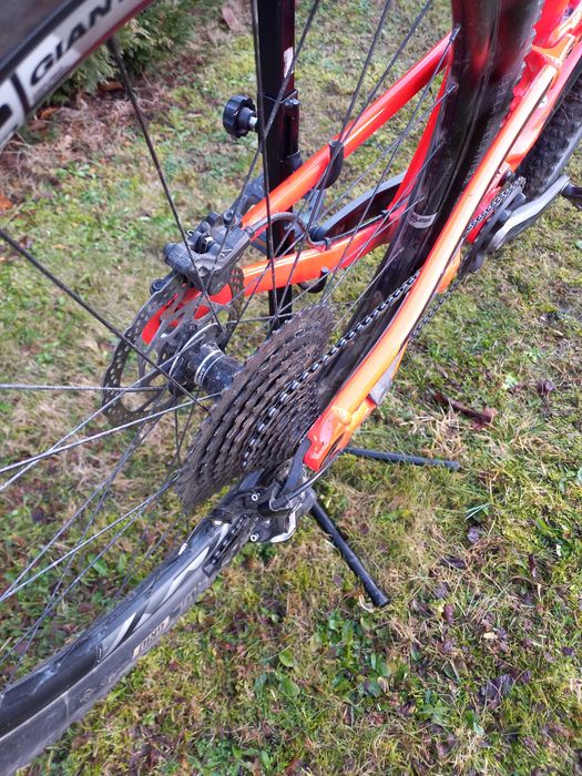 Rower Giant Anthem Full 29"