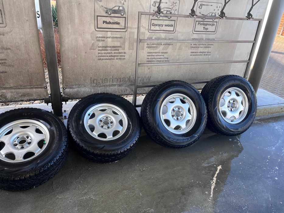 Opony zimowe Cooper 255/70/16 dot 18, bardzo dużo bieżnika, jak nowe