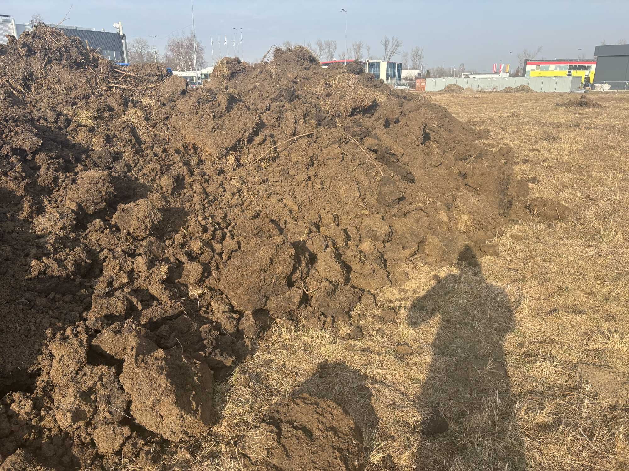 Ziemia brązowa HUMUS, ŁADNA, CZYSTA, do ogrodu, siana, niesiana, ogród