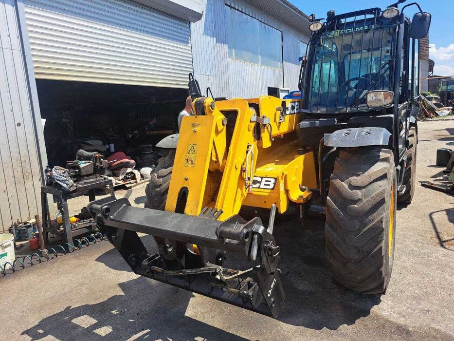 Телескопічний навантажувач JCB 531-70