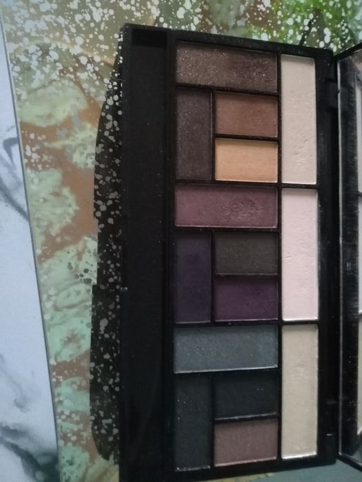 Sprzedam paletkę MUR Big Love