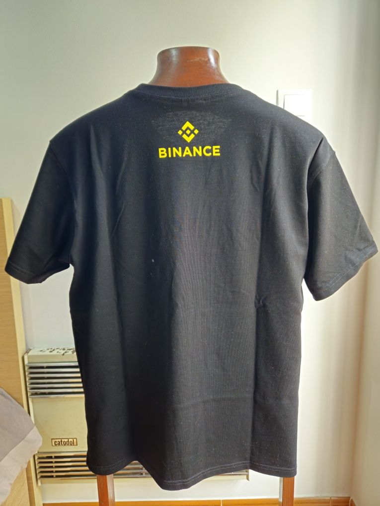 T-Shirt Binance XL & 2XL