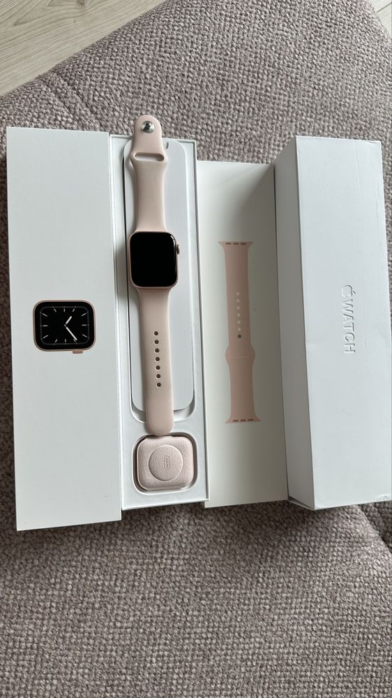 Apple Watch 44 мм