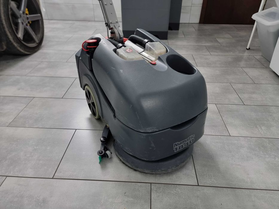 Szorowarka Automat Numatic TTB1840 NX + 2 baterie