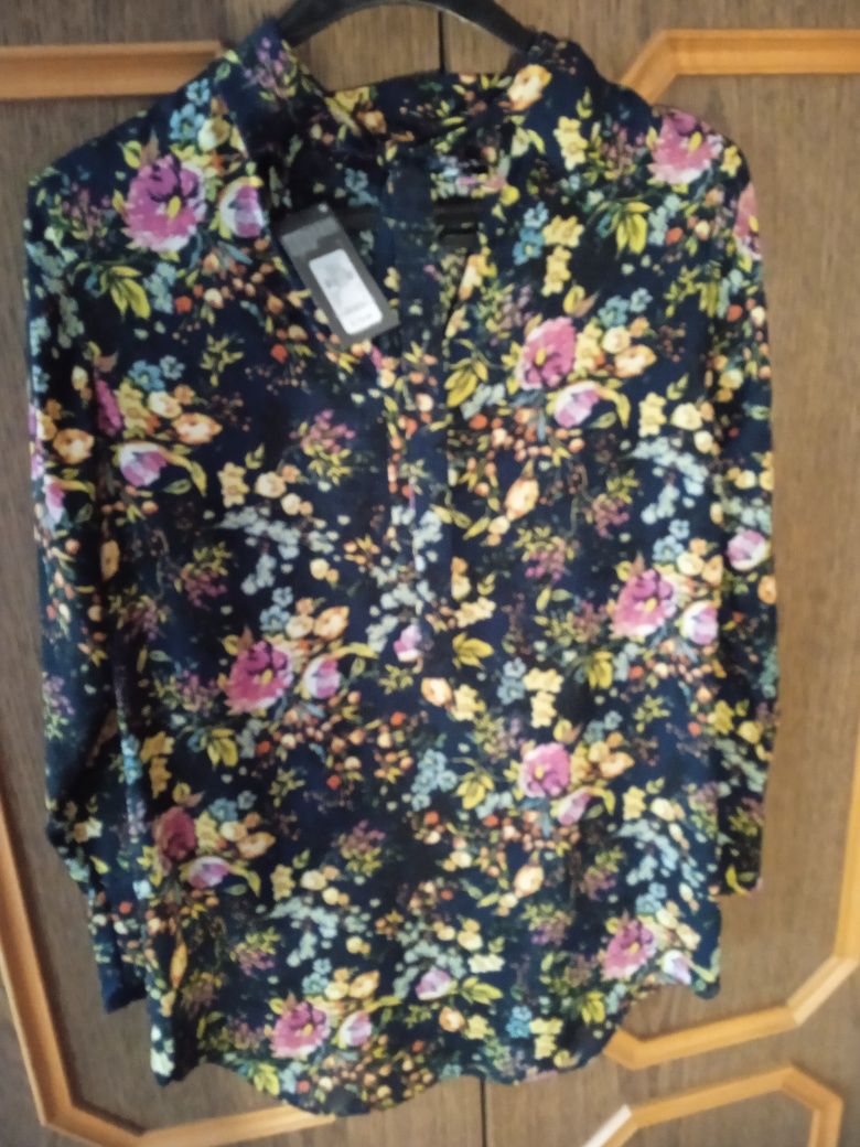Bluzka elegancka  nowa w kwiaty Primark