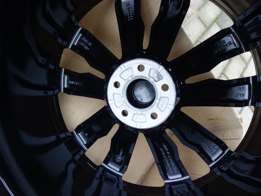 Felgi VW TOUARE R-LINE 21'' Nowy Model Oryginalne!!