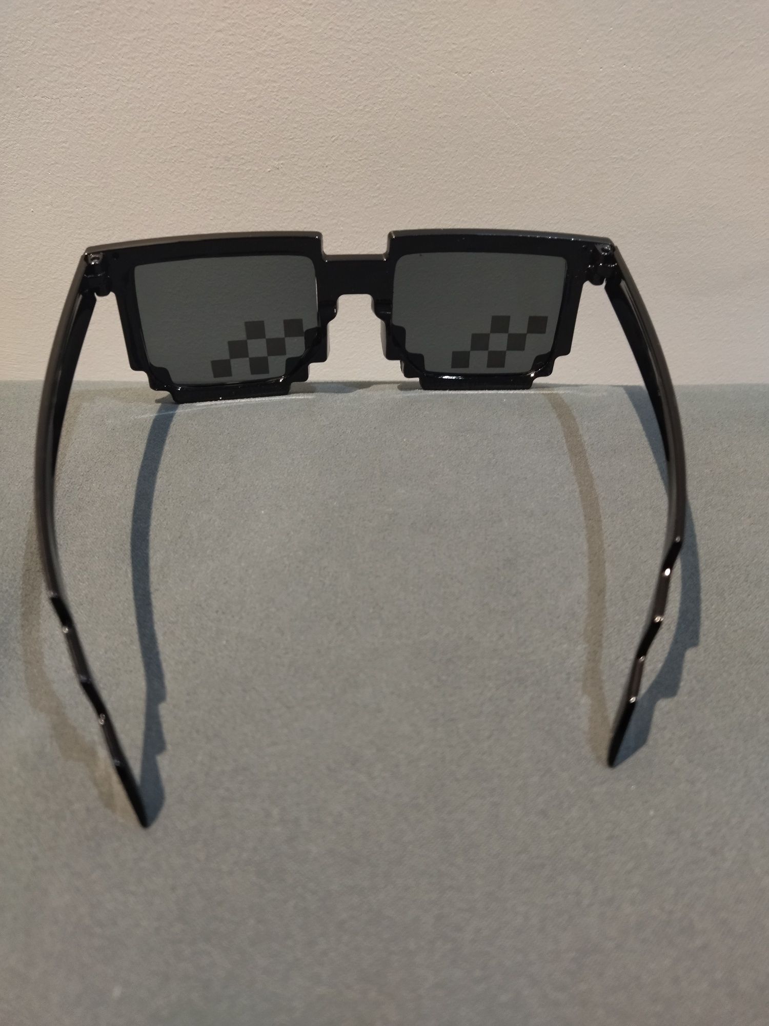 Okulary przeciwsłoneczne Minecraft z etui