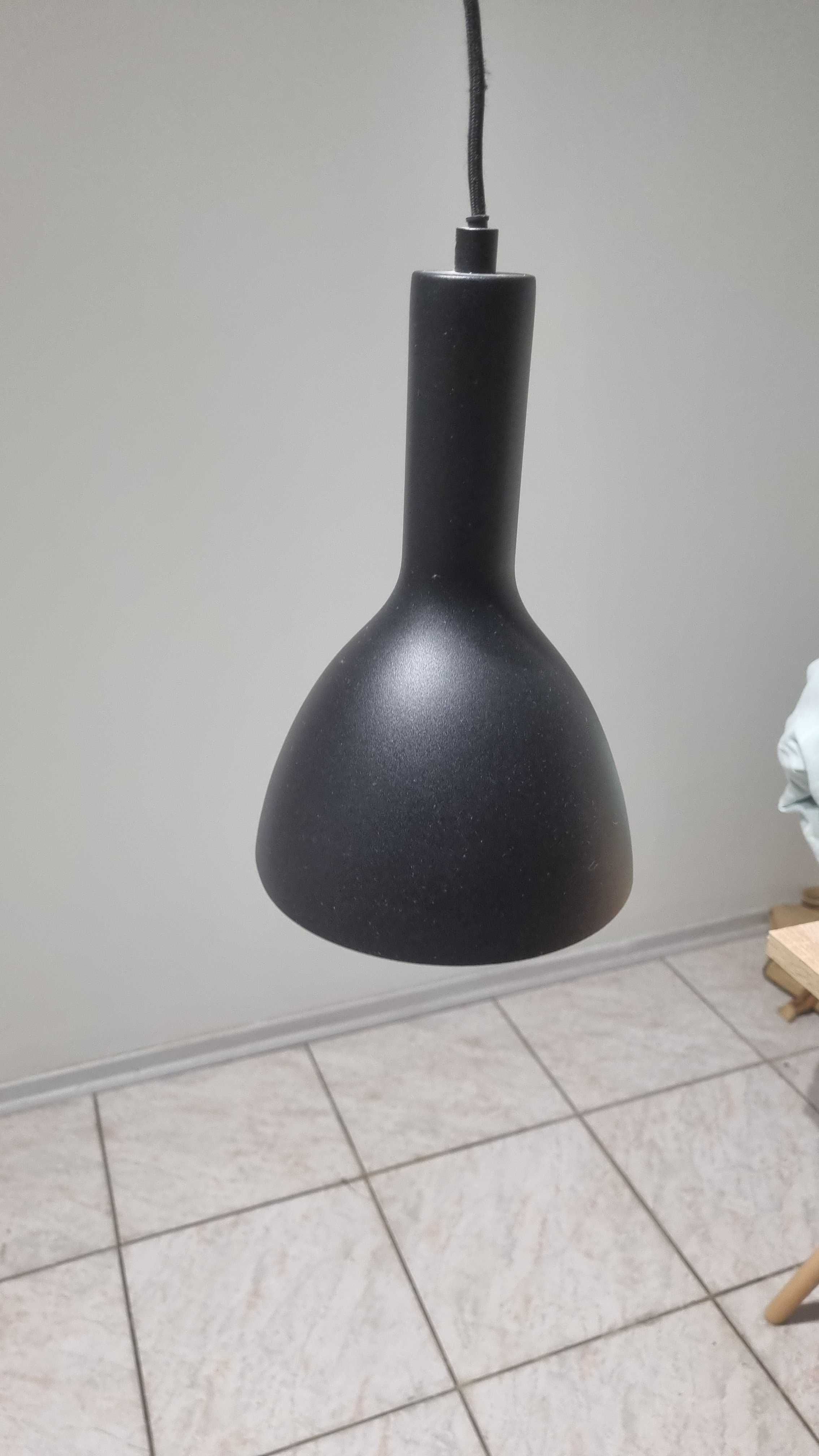 Lampa wisząca na przewodzie (np. nad wyspę)