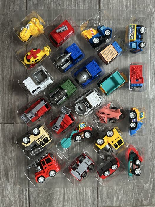 Адвент календарі для хлопчиків і дівчаток