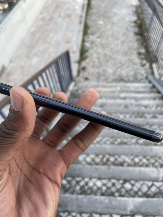 iPhone SE 2020 com IOS 26