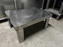 Base em Inox de 4 pernas 70cm x 54cm