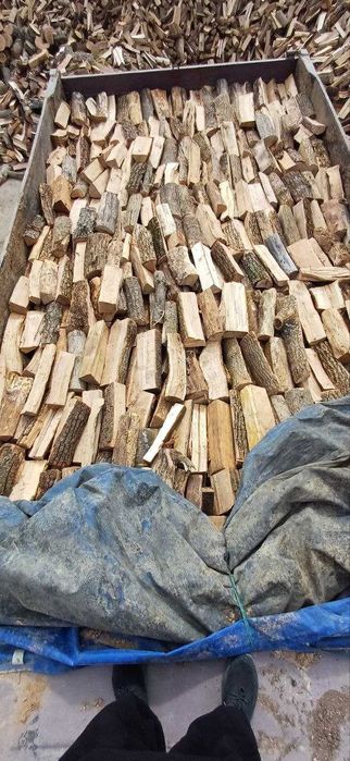 Дрова дубові колоті з доставкою по Харкову та області