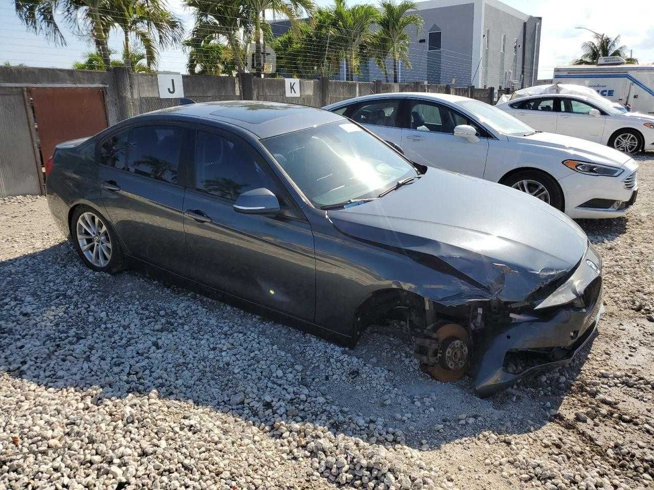 В дорозі BMW 3 F30 320I 2016