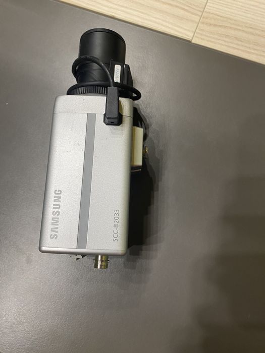 Kamery Samsung SCC-B2033