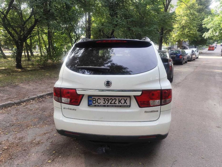 Продаю хороше потужне авто Ssangyong Kyron 2009 року