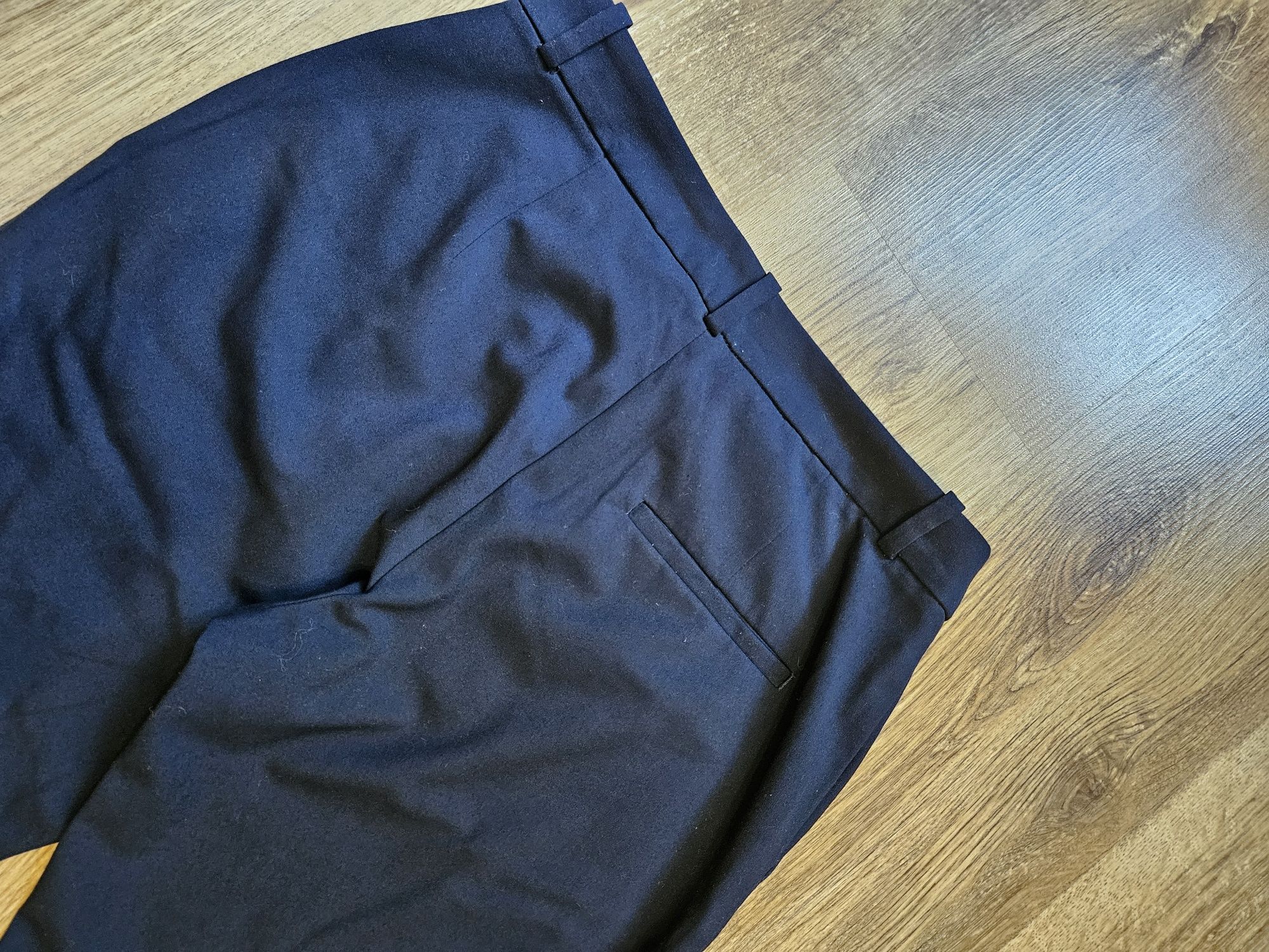 Eleganckie spodnie garniturowe granatowe damskie