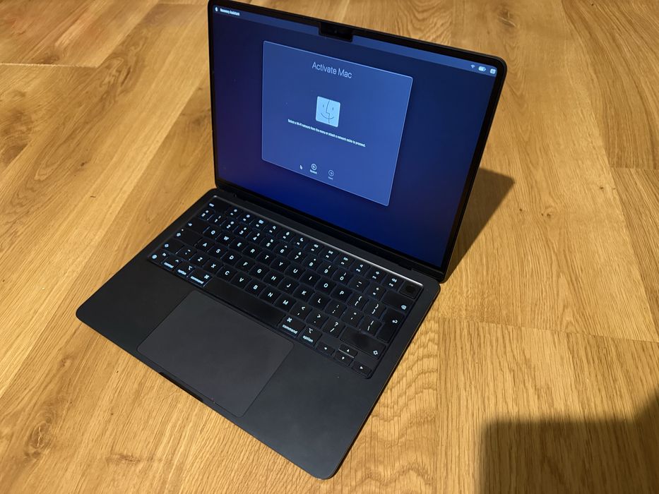 Macbook air M2  16/256