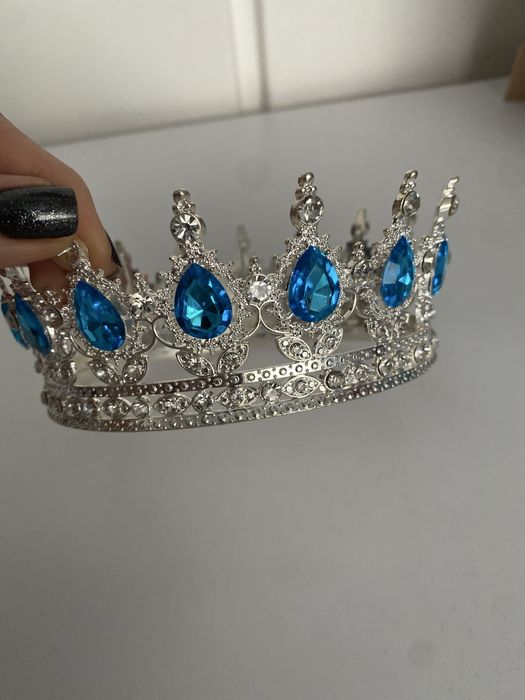 Оренда/Прокат корони на торт