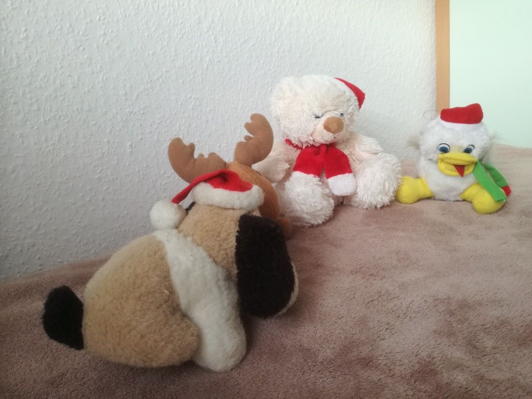 Świąteczne maskotki misie pluszaki pies, renifer, miś i kaczka zestaw