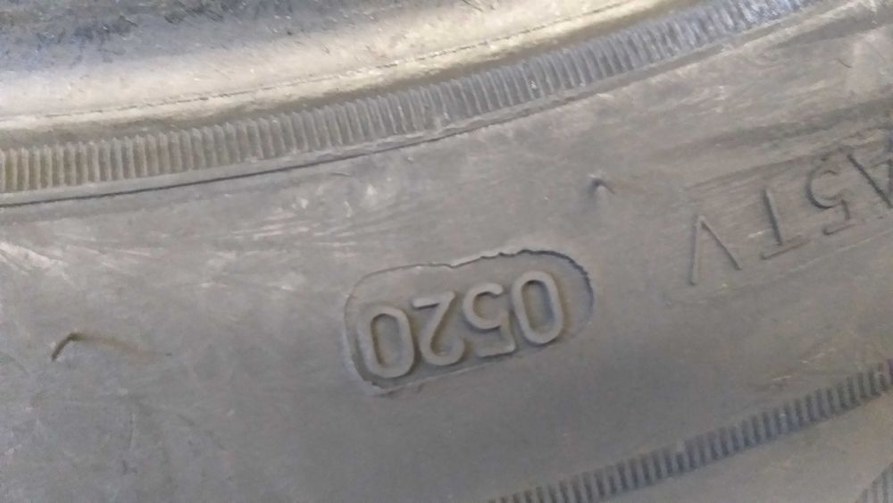 3042 sztuka 215/65R16C GoodYear Efficient Grip Cargo dot.0520r.