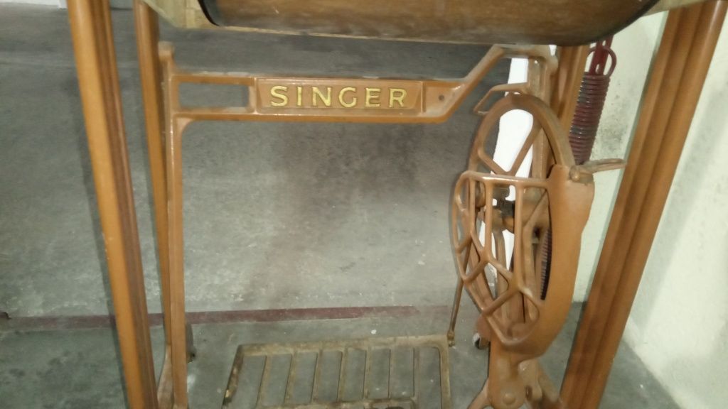 Máquina de costura Singer
