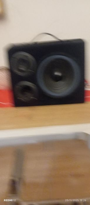 Subwoofer pouco usado