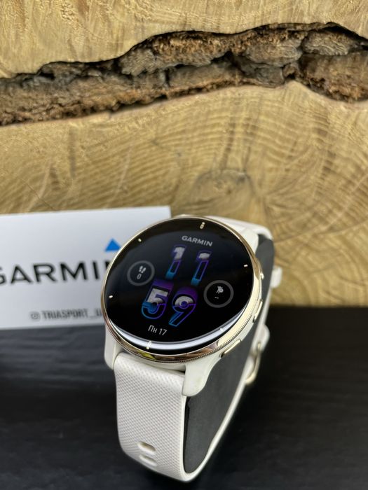 Смарт-годинник Garmin Venu 2 Plus