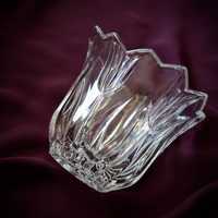 Kryształowy wazonik/cukiernica Gorham Crystal z motywem tulipanów