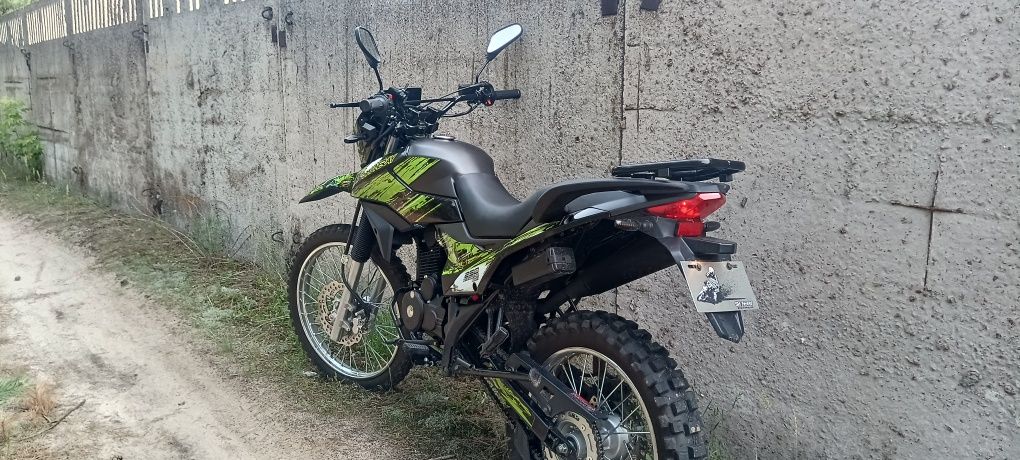 Продам шенерай 250 6 с лайт состояние новий