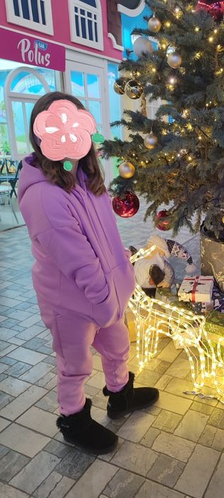 Костюм тренить утеплённый на девочку 116-128 рост.