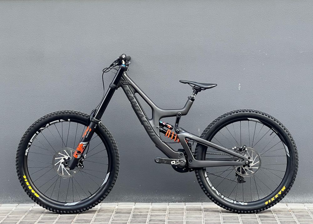 SantaCruz V10 2022 двовідвіс FOX 40/Kashima/Carbon/Renthal/Dt swiss/X0