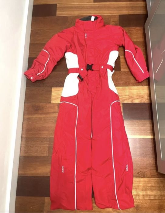 Roupa de neve usada apenas uma vez