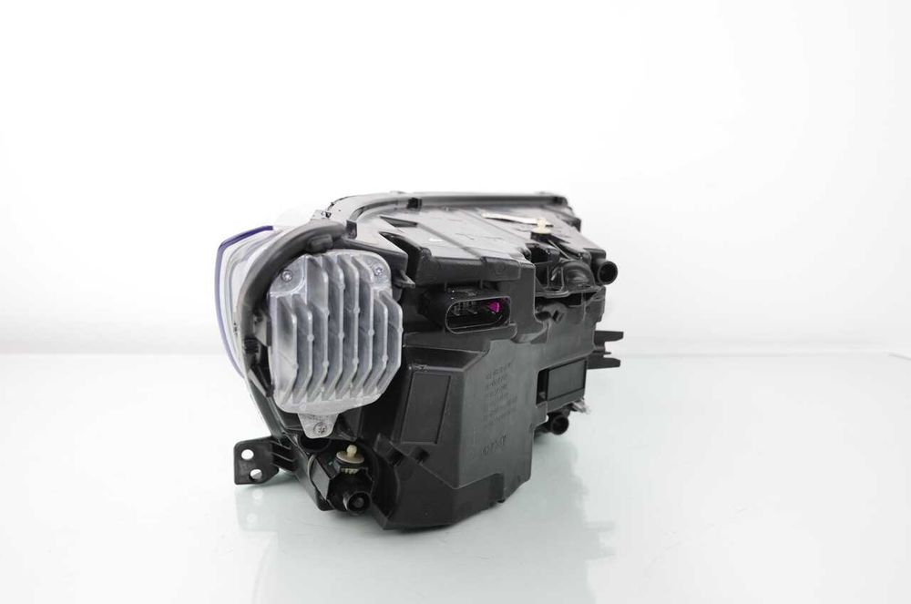 VOLVO XC40 MID LED lewa lampa przednia