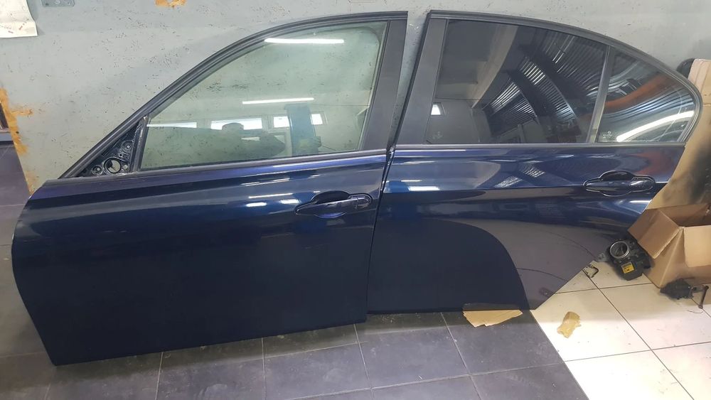 Drzwi lewe przod tyl bmw f30 f31 kolor A89 imperialblau