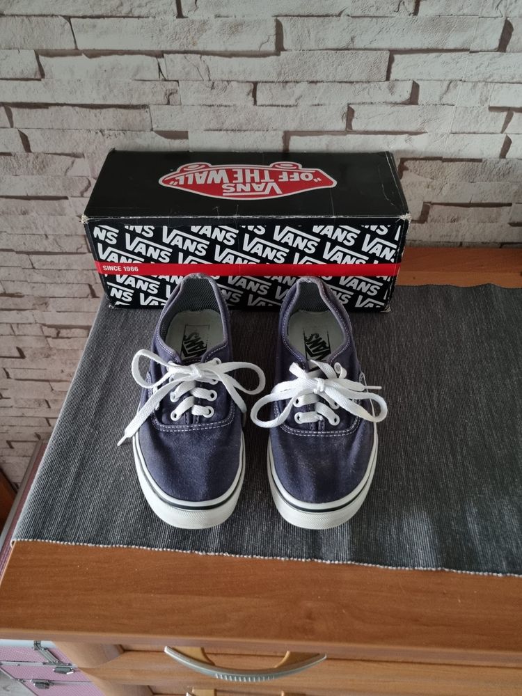 Vans era granatowe