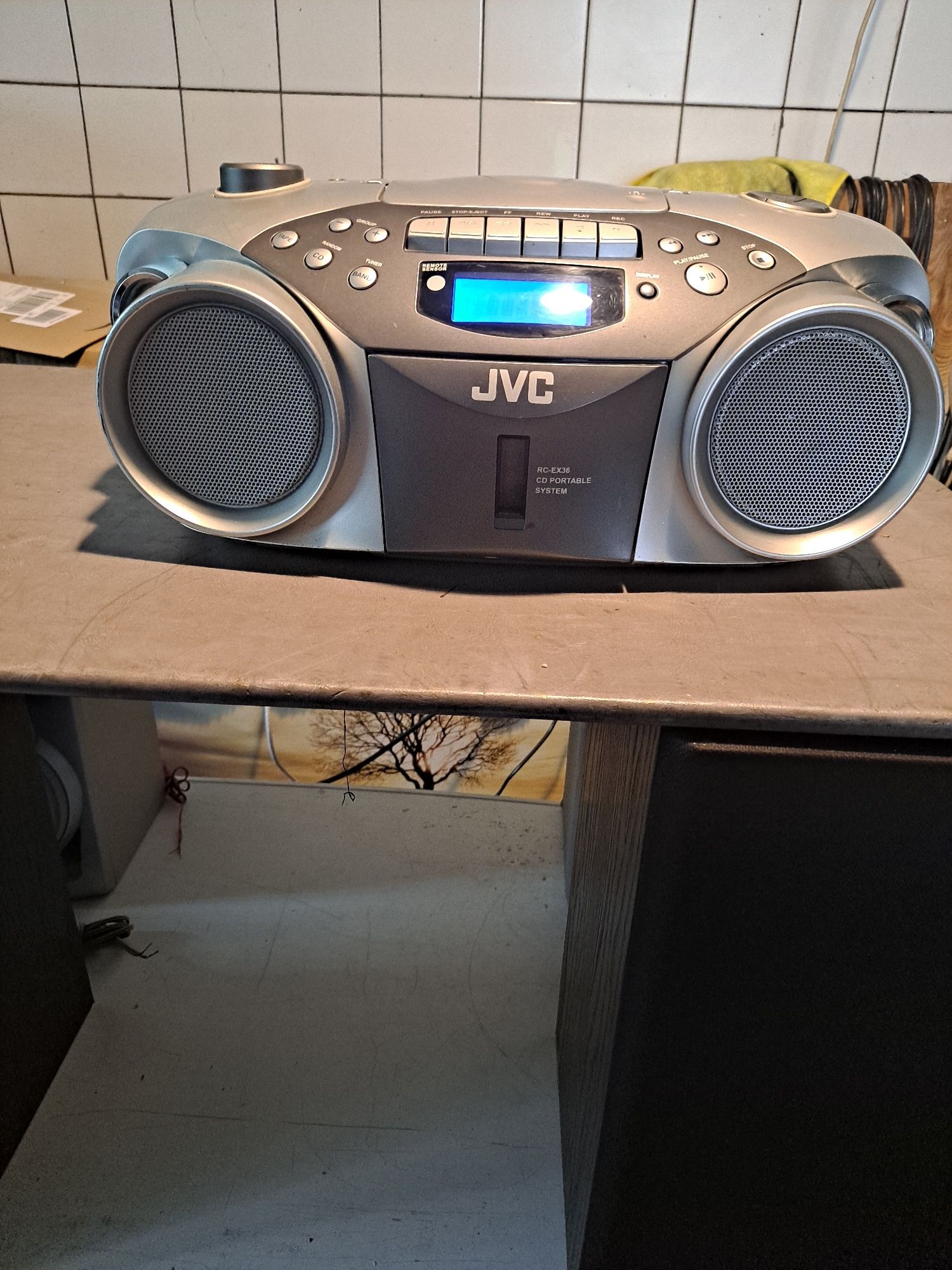 Radiomagnetofon JVC RC-EX36
