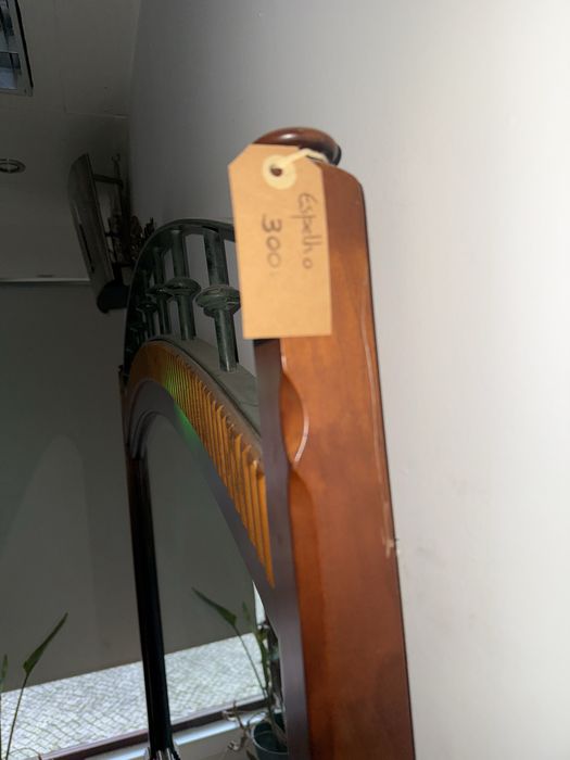 Espelho antigo , grande.