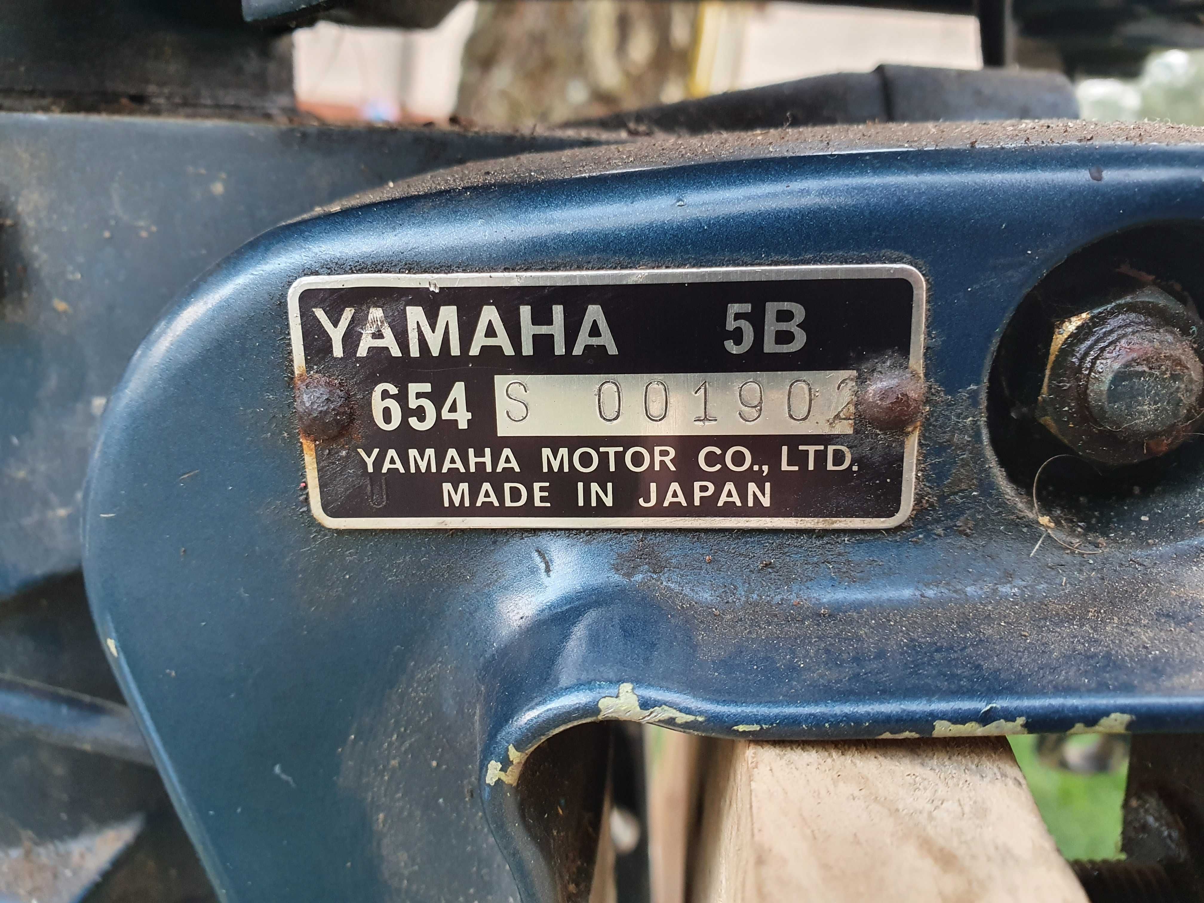 Silnik zaburtowy spalinowy Yamaha 5BS 2T krótka stopa S pontonu łodzi